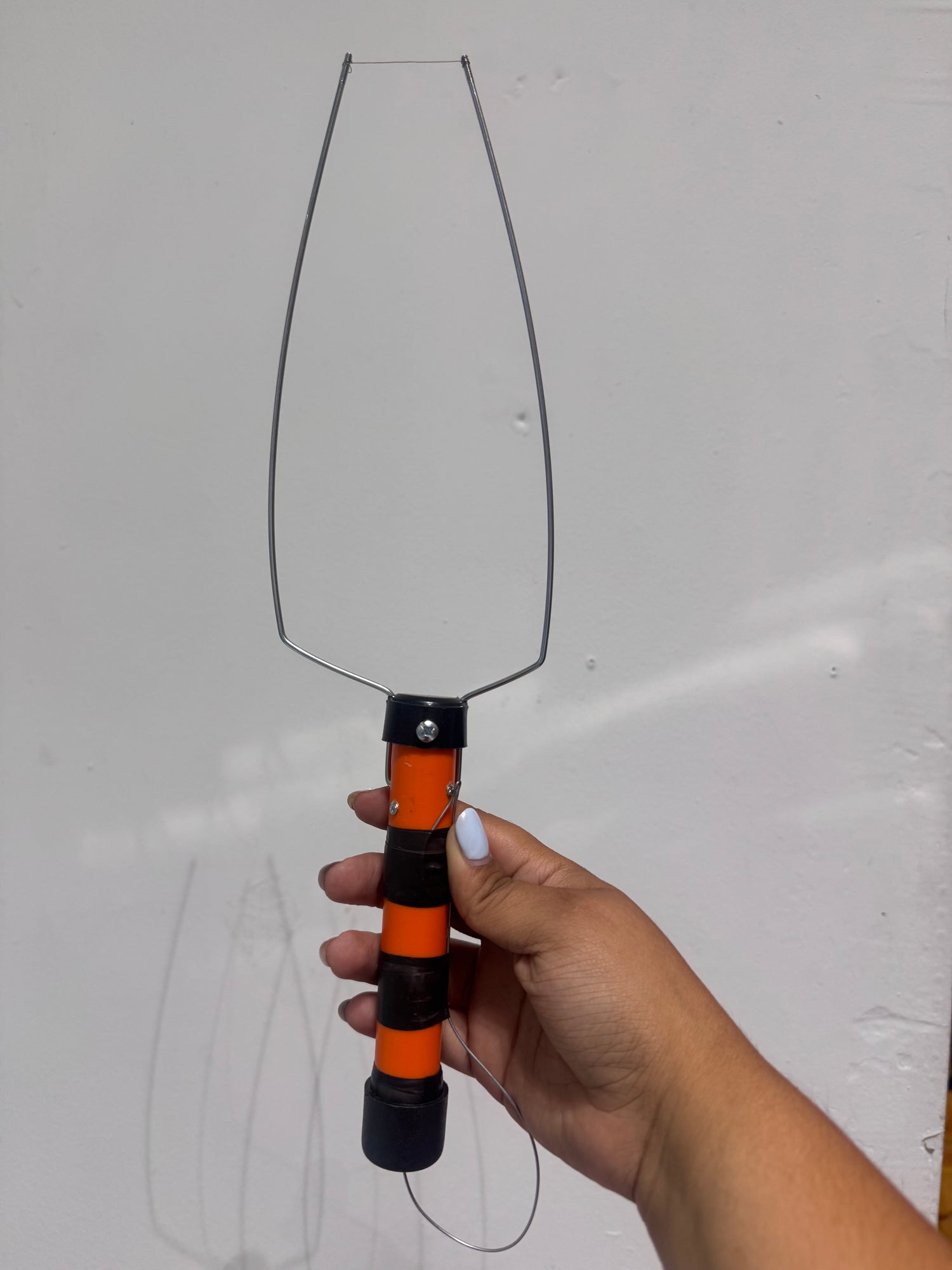 Cortador de plumavit de hasta 4cm a pilas AA